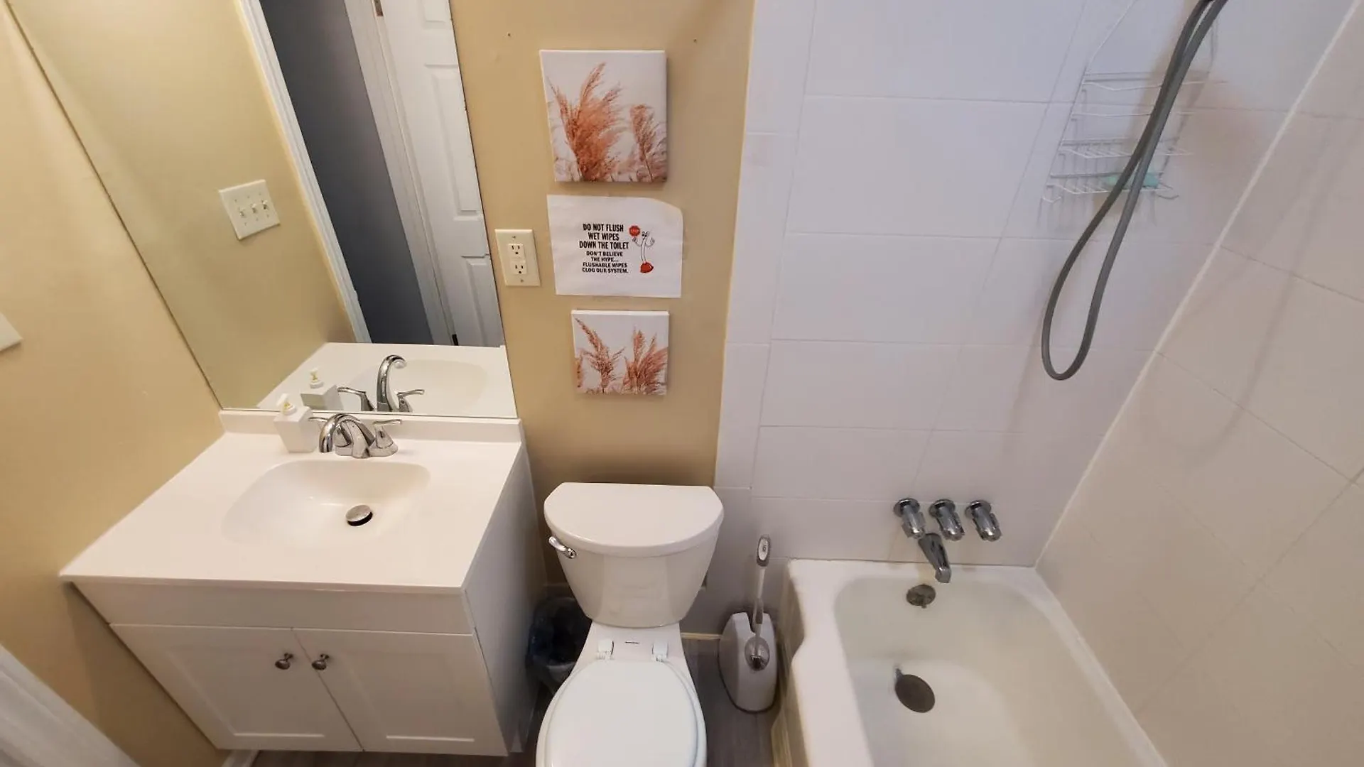 4Bd 2Ba Duplex At Central 路易斯威尔 0*,  美国