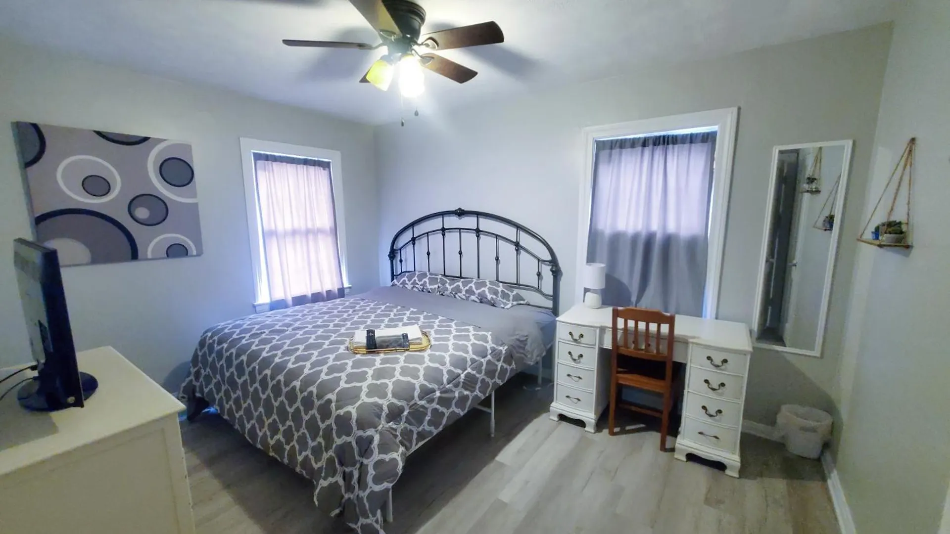 4Bd 2Ba Duplex At Central 路易斯威尔