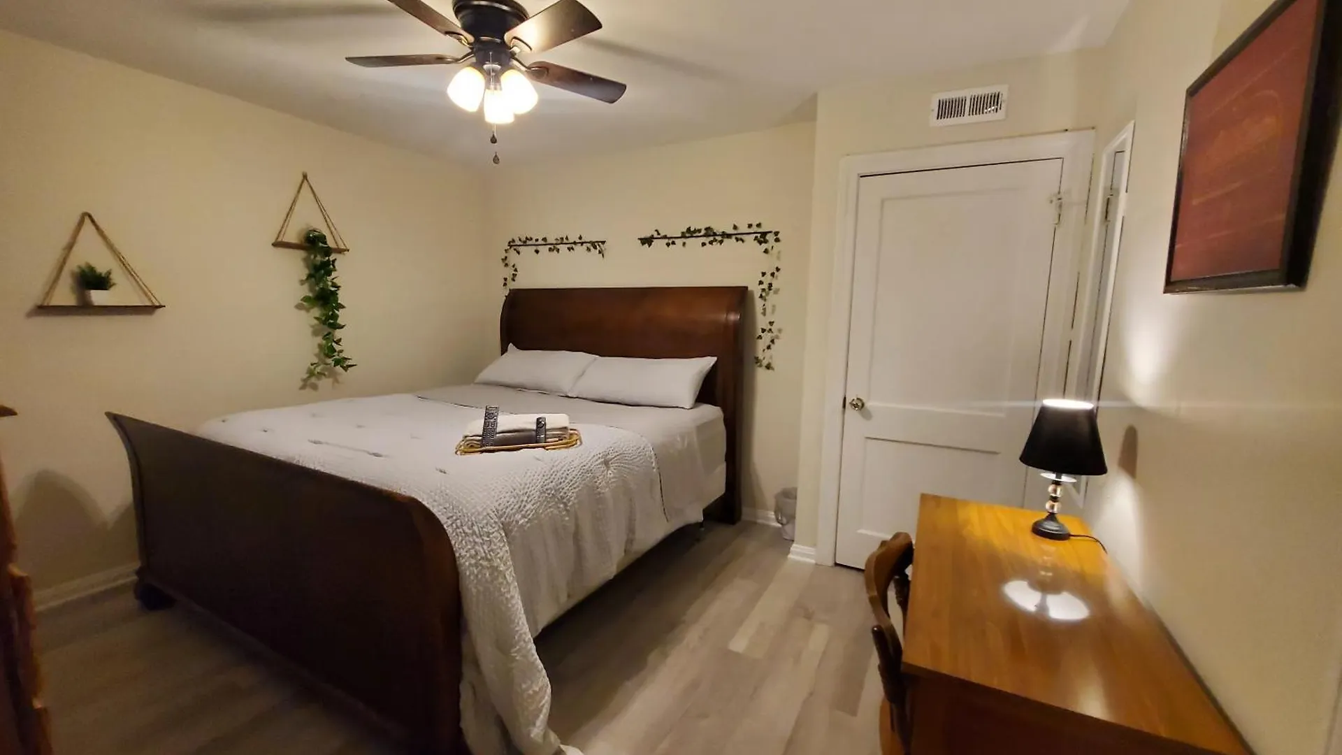 4Bd 2Ba Duplex At Central 路易斯威尔 别墅